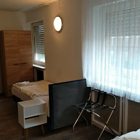 Hotel Zentrum Self Check-in 2*