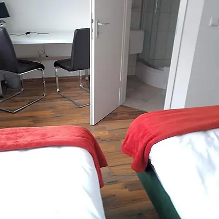 Zentrum Self Check-in Hotel Grevenbroich